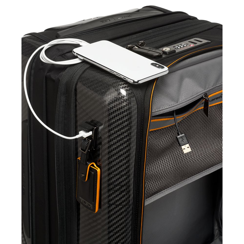 Aero international expandable 4 wheeled carry on
