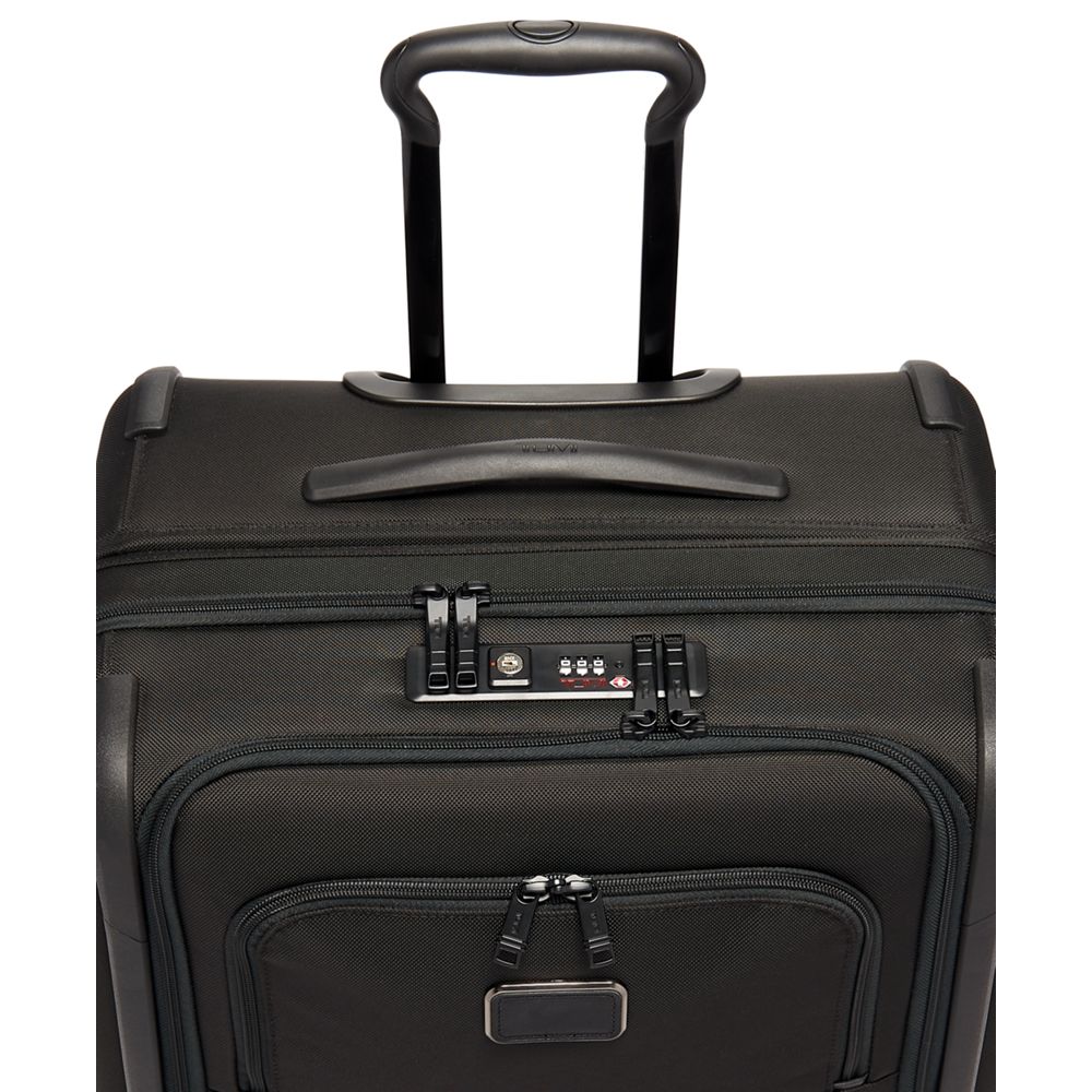 Short Trip Expandable 4 Wheeled Packing Case