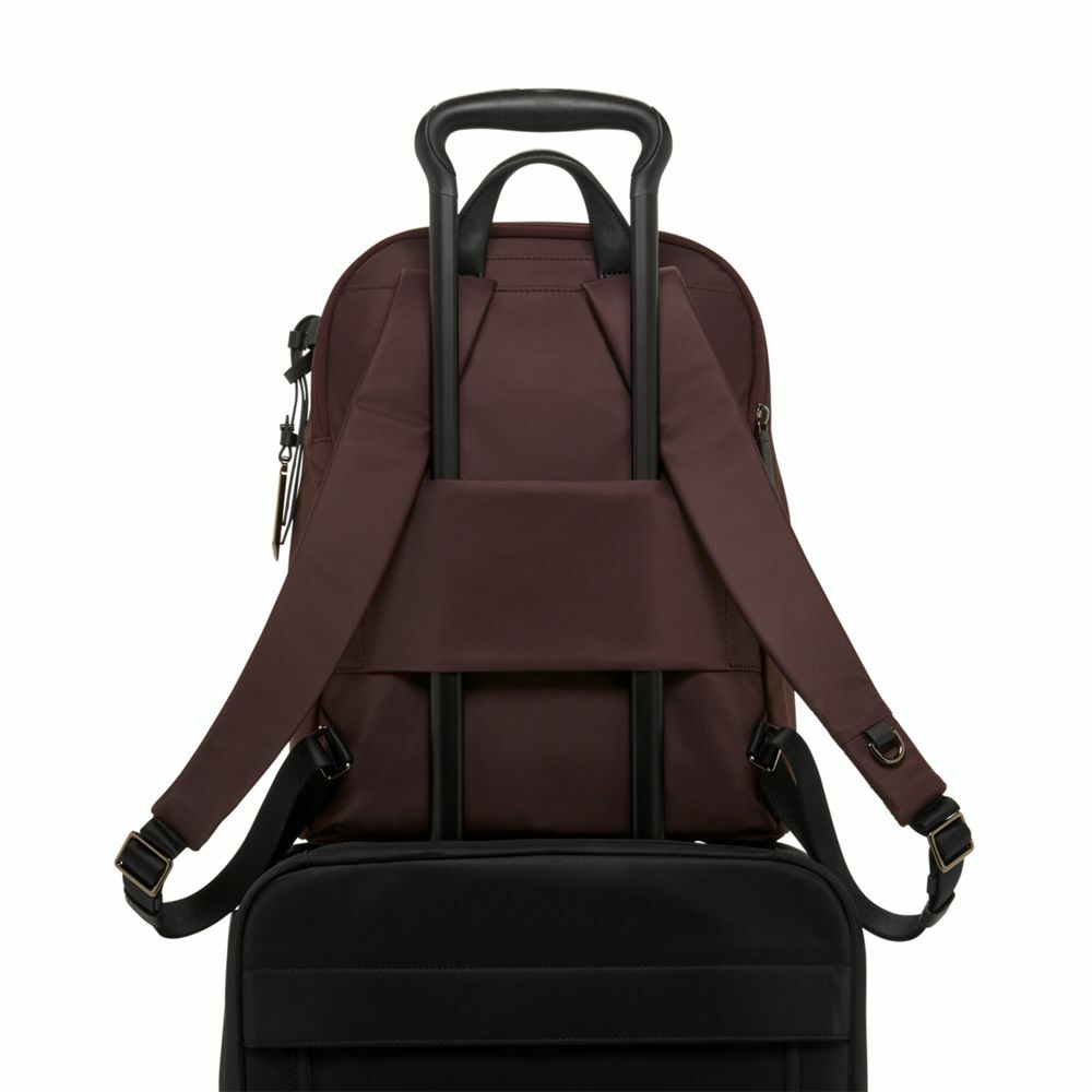 Voyageur Halsey Backpack Deep Plum