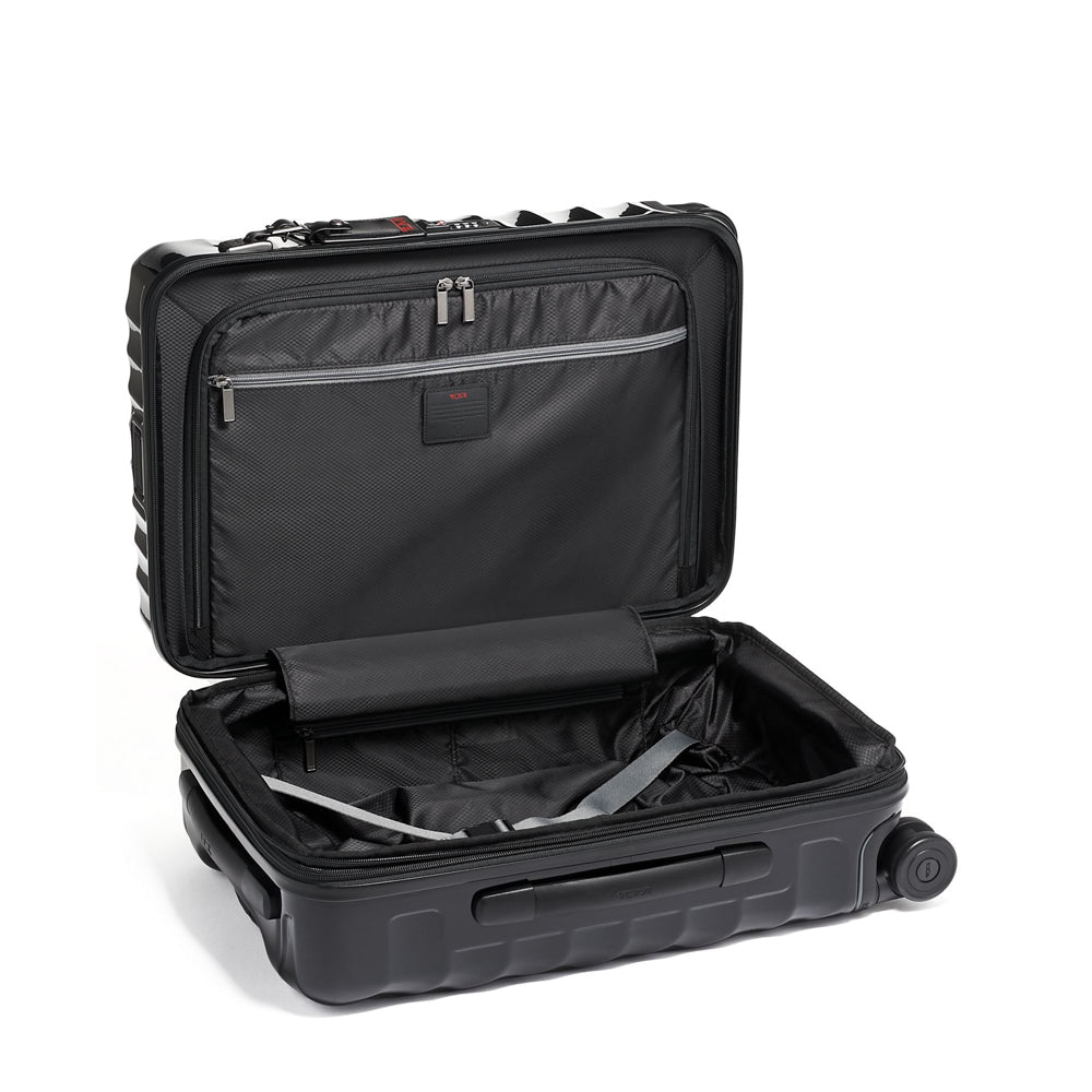 International Expandable 4 Wheeled Carry-On Black